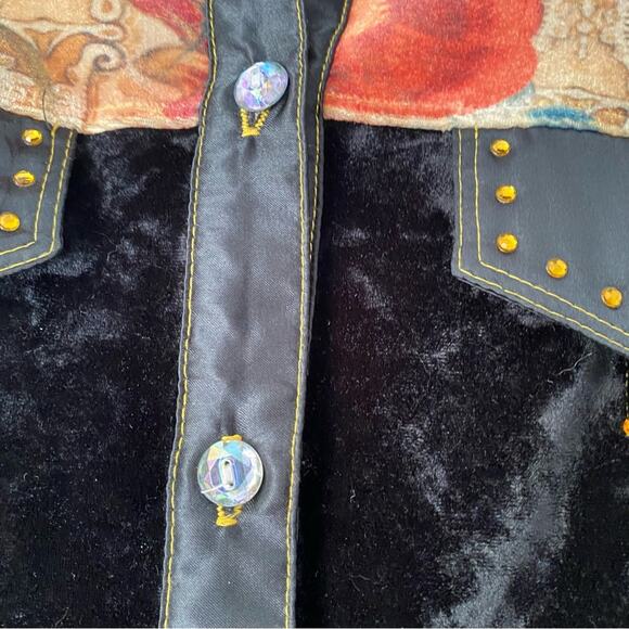 Love Amour Vintage Stretch Velvet Embellished Graphic Button Down Shirt medium - Picture 7 of 8